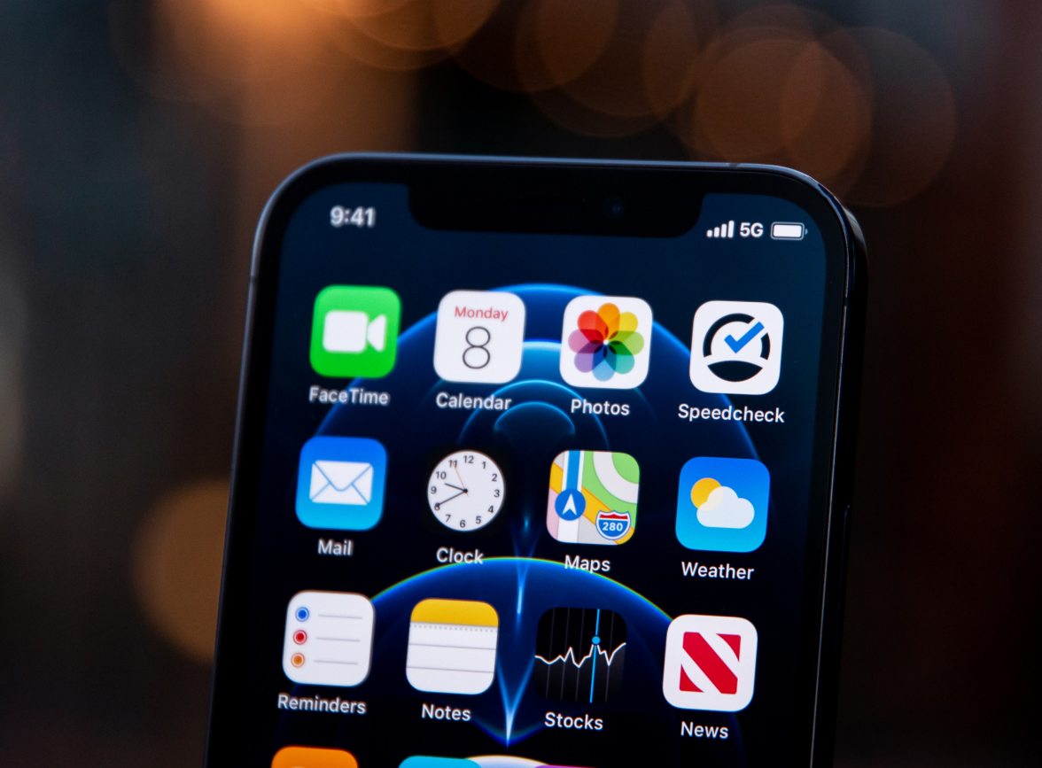 锦州苹果手机维修分享为什么 iPhone 12 在冬季会自动关机 